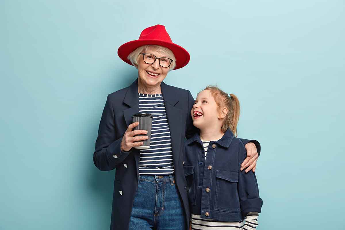 Portrait,Of,Happy,Fashionable,Granny,And,Small,Cute,Child,Spend Home Hero